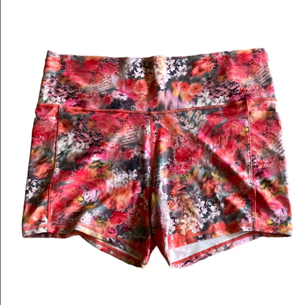 Athleta Salutation Stash Pocket II 5” Shorts Size 3X